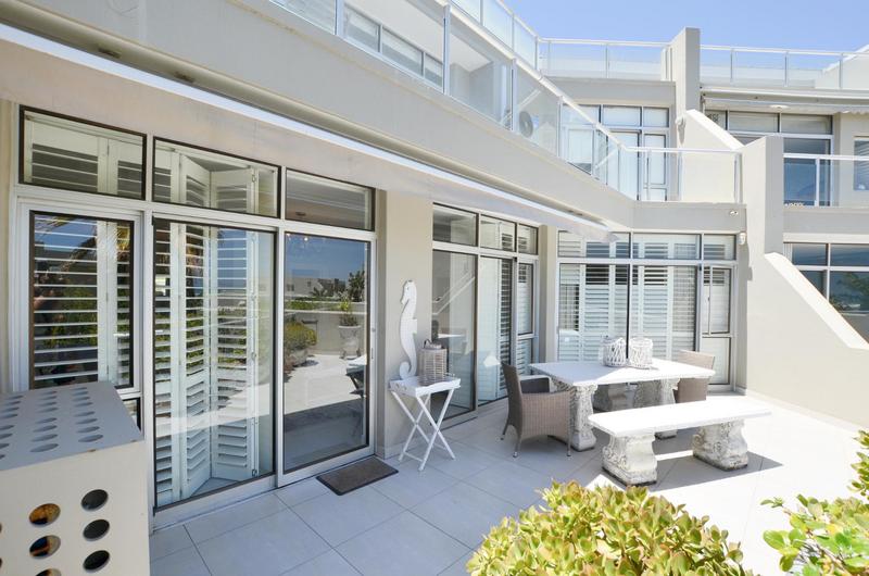 2 Bedroom Property for Sale in Dolphin Beach Western Cape
